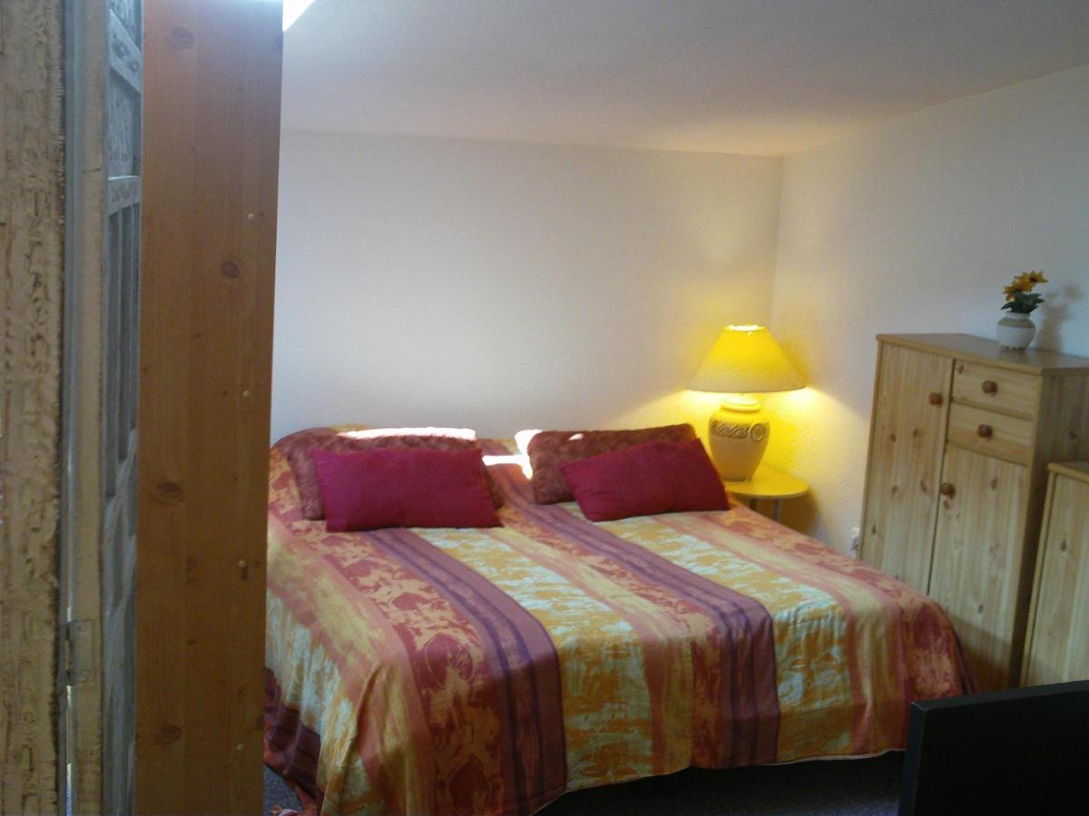 Appart'Hotel Les Tilleuls Saint-Macaire Exterior foto
