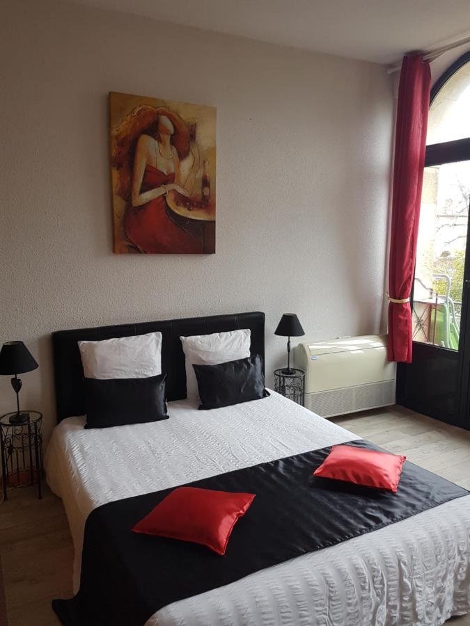 Appart'Hotel Les Tilleuls Saint-Macaire Exterior foto